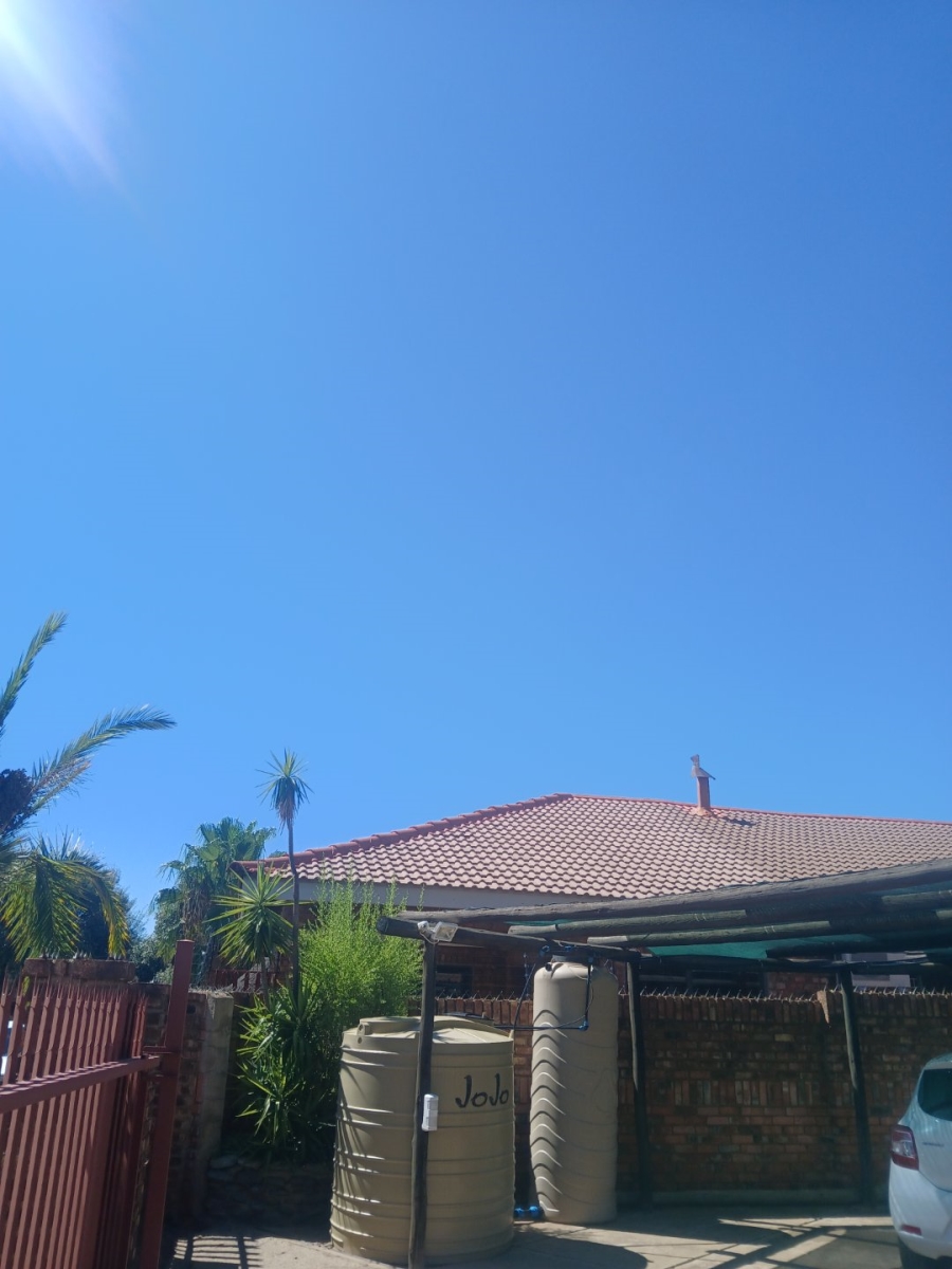 3 Bedroom Property for Sale in Roylglen Gardens Northern Cape